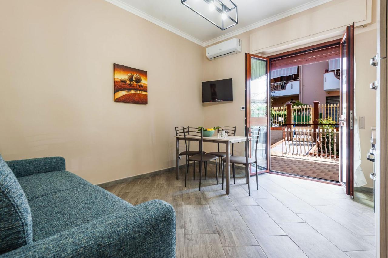 Lemon Tree Apartments By Wonderful Italy 贾迪尼-纳克索斯 外观 照片